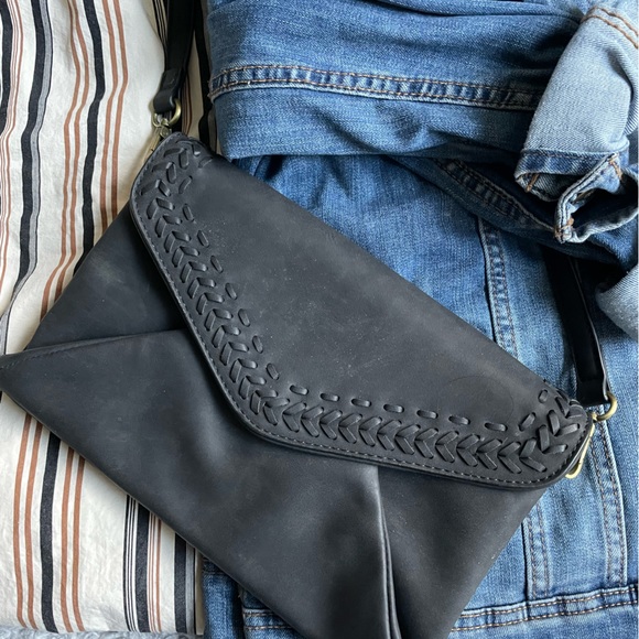 Black crossbody bag - Picture 2 of 9